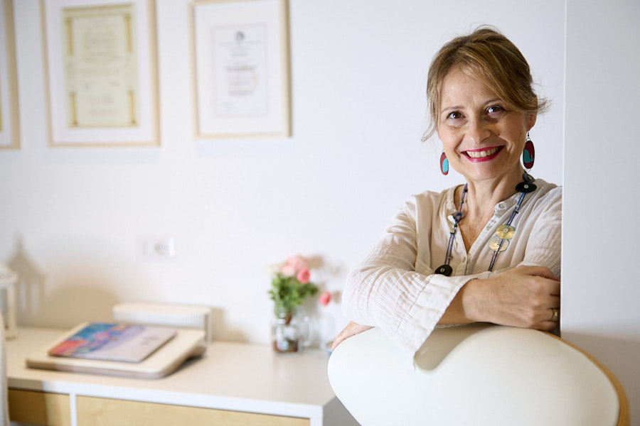 Foto di professionista in studio